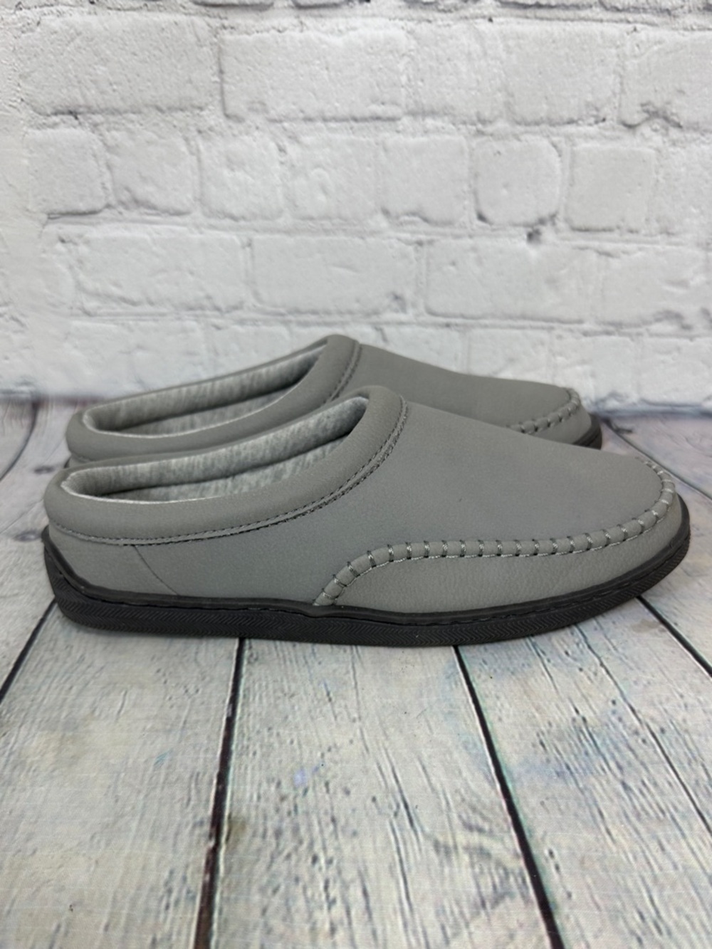 MyPillow MySlippers women's slip-on slippers size 8